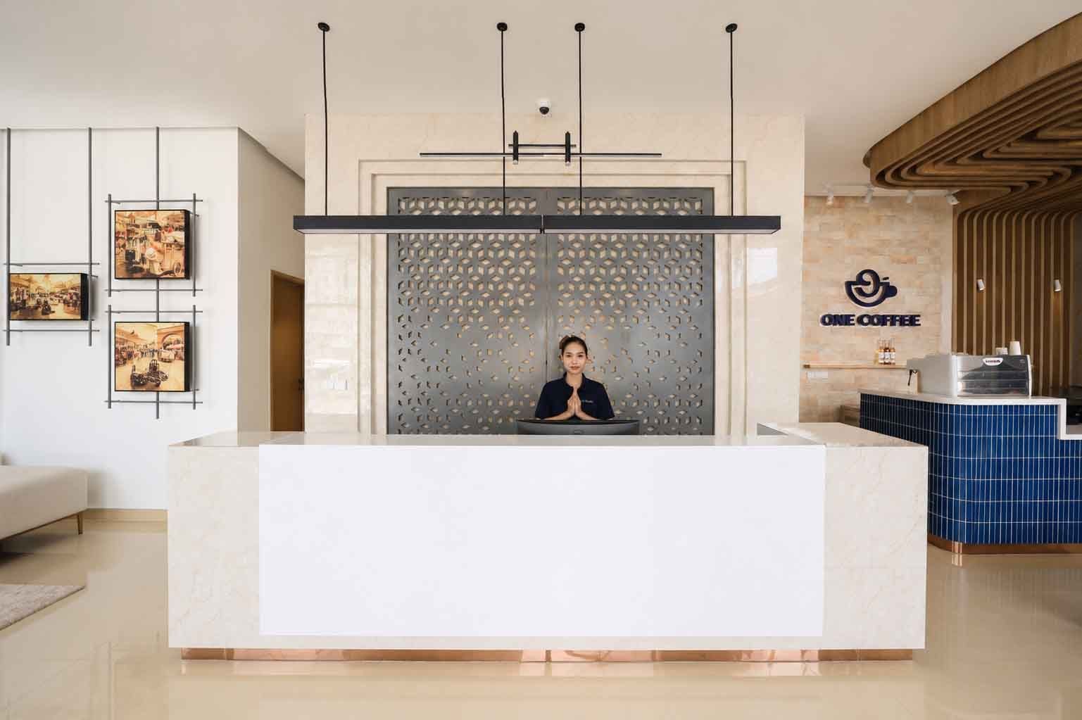 Lobby & Public Area